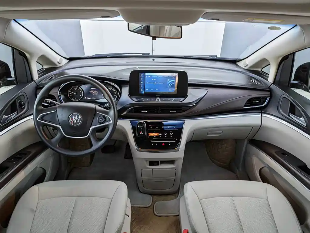 Buick GL8 — миниатюра 6