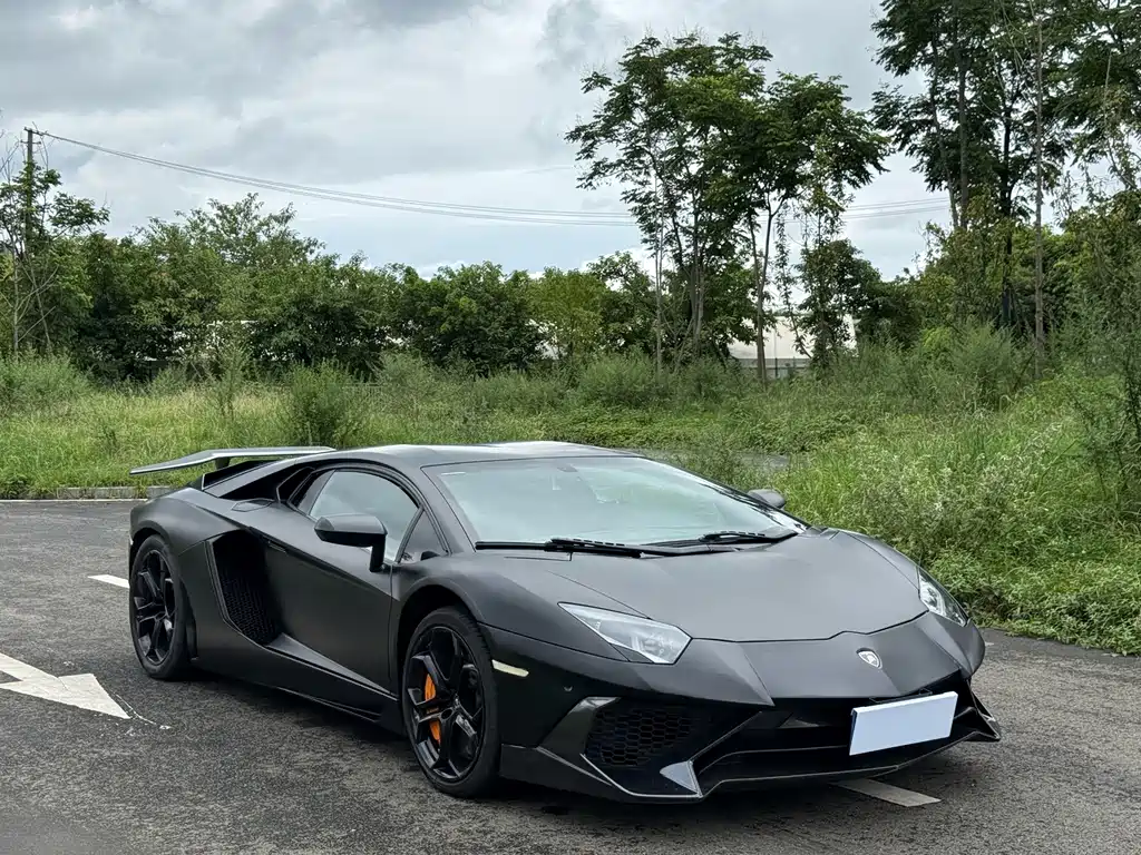 Lamborghini Aventador — миниатюра 3