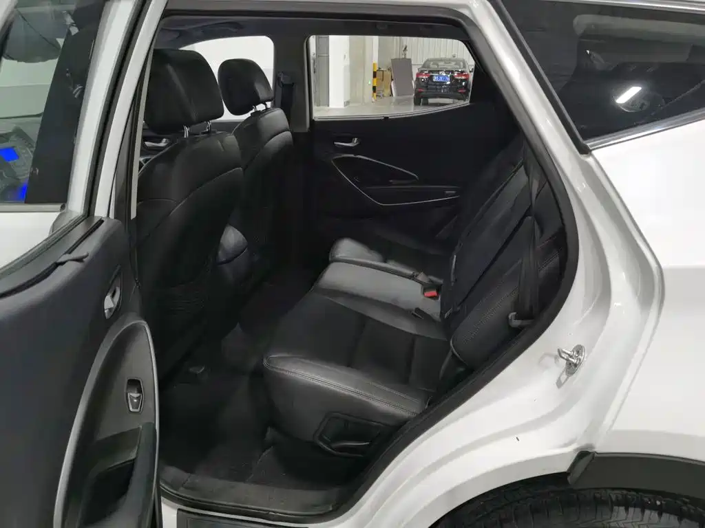 Hyundai Santa Fe — миниатюра 15