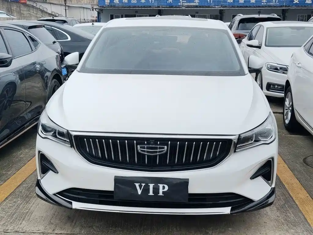 Geely Emgrand — миниатюра 2