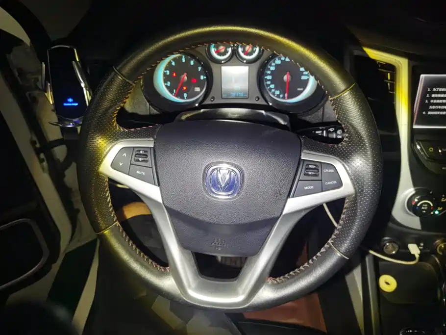 Changan CS35 — миниатюра 15