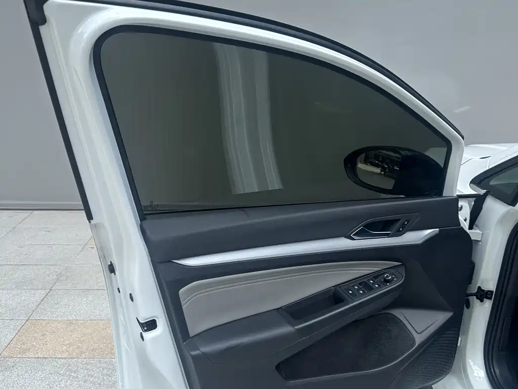 Volkswagen Golf — миниатюра 12