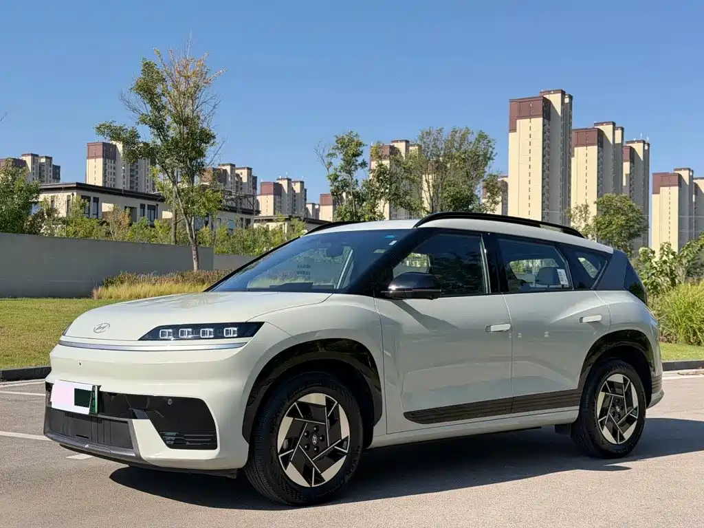 Hyundai EO