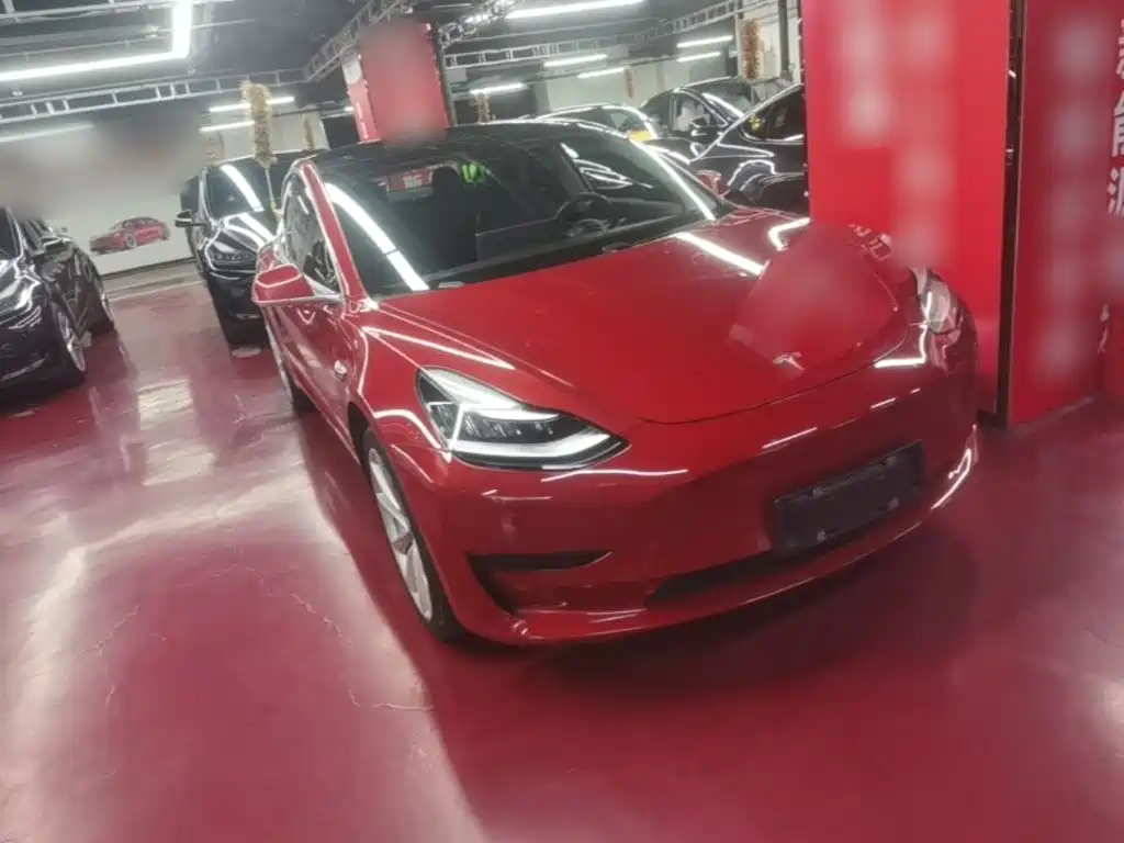 Tesla Model 3 — миниатюра 4