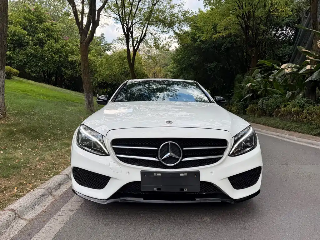 Mercedes-Benz C-Class — миниатюра 2