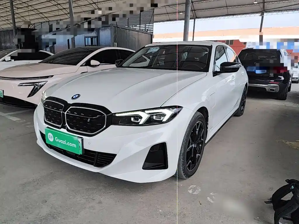 宝马i3 2023款 eDrive 40 L 曜夜套装 2023