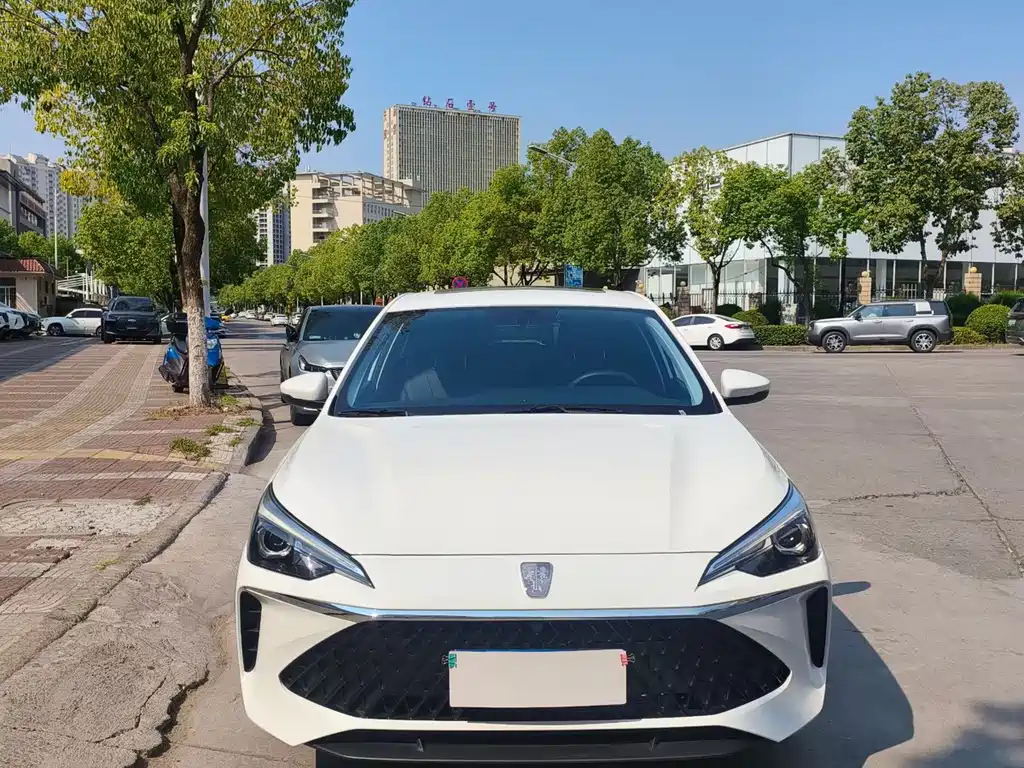 Roewe i5 — миниатюра 2