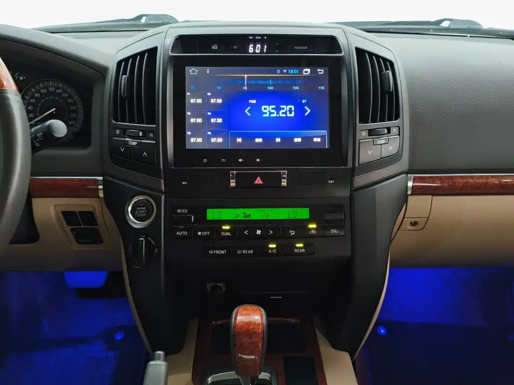 Toyota Land Cruiser — миниатюра 10