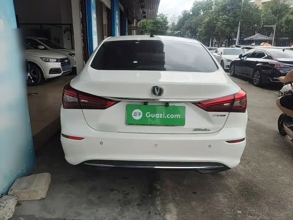 Changan Eado — миниатюра 6