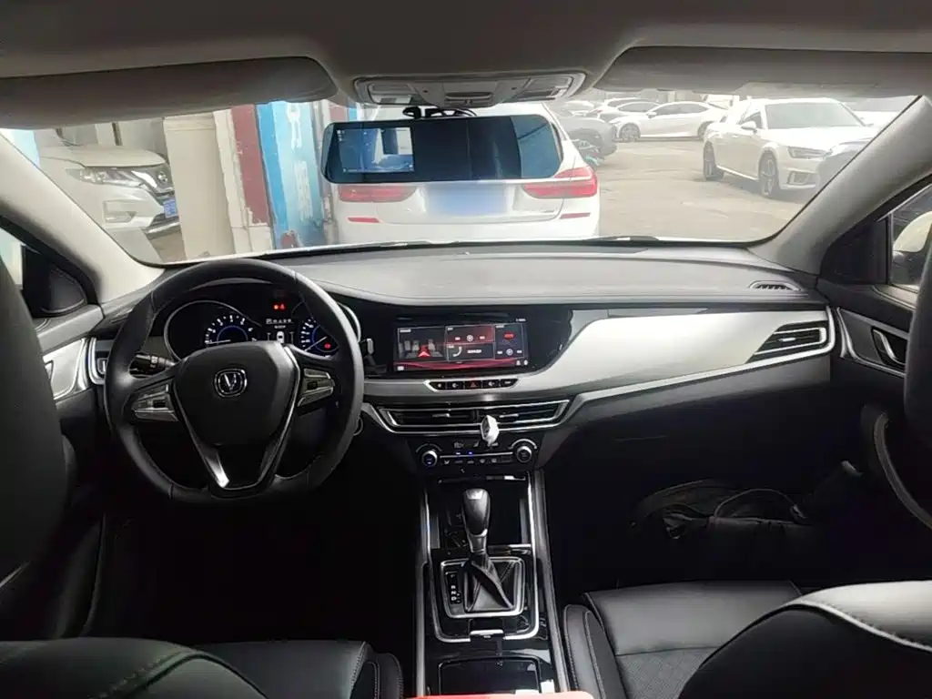 Changan Eado — миниатюра 10