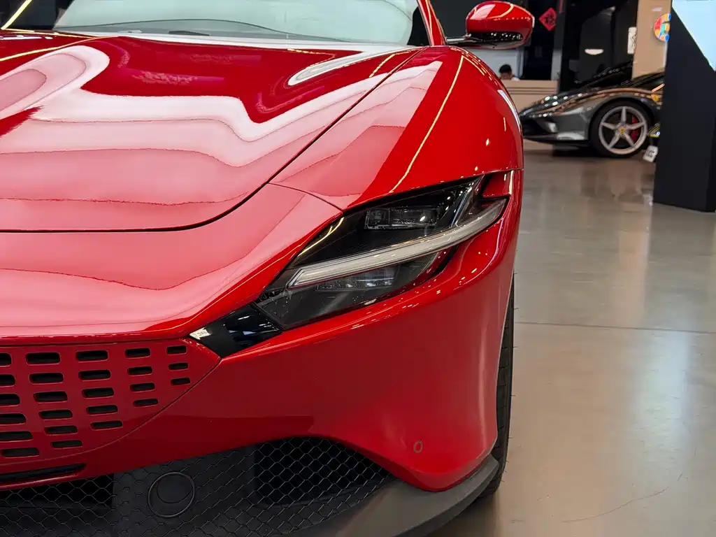 Ferrari Roma — миниатюра 4
