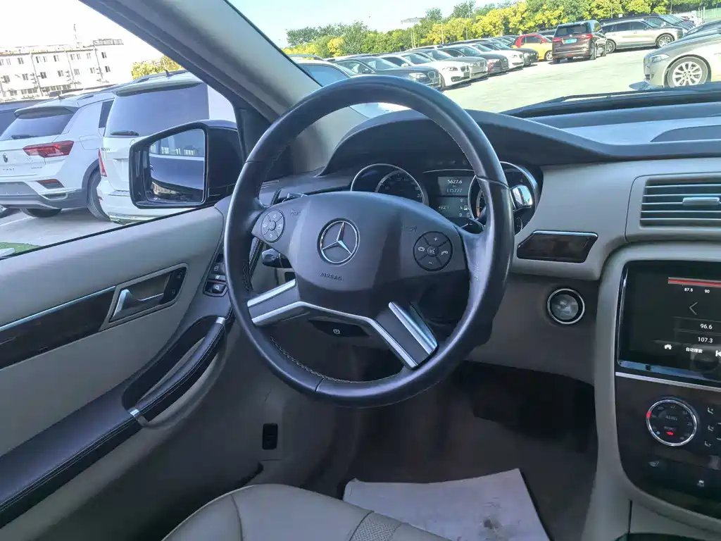 Mercedes-Benz R-Class — миниатюра 6