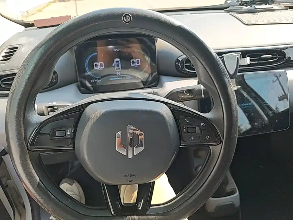 Leapmotor Leapmotor T03 — миниатюра 11