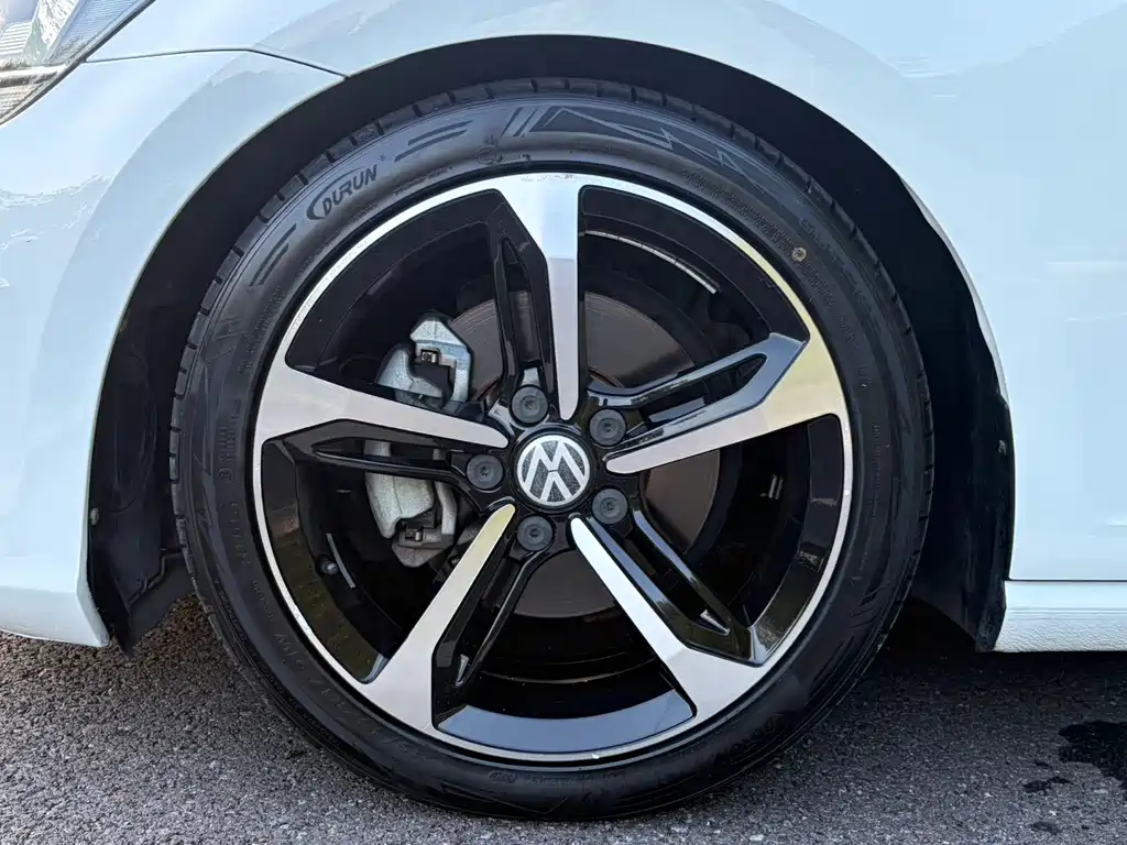 Volkswagen Golf — миниатюра 11
