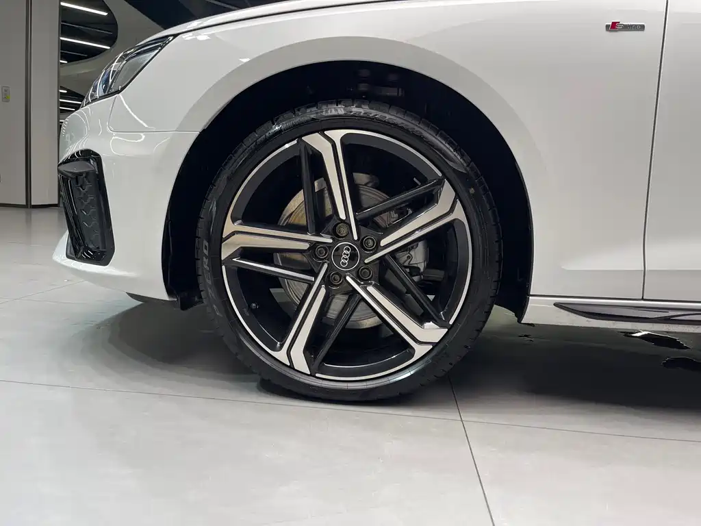 Audi A4L — миниатюра 8