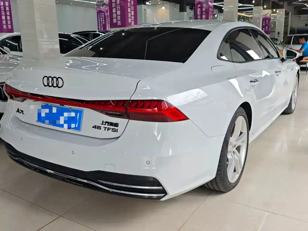 Audi A7L — миниатюра 2