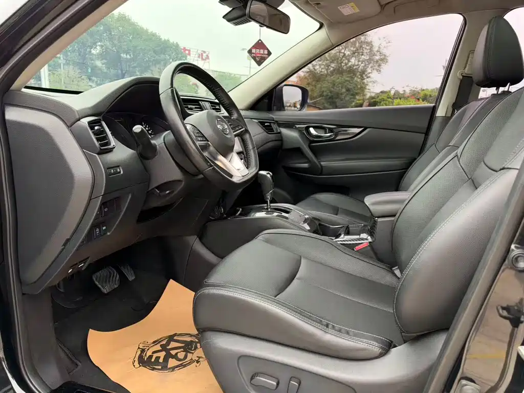 Nissan X-Trail — миниатюра 7