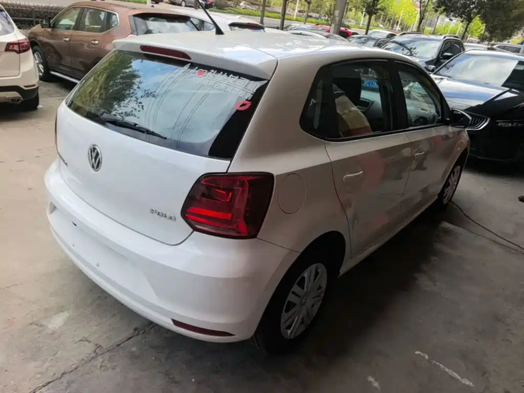 Volkswagen Polo — миниатюра 7