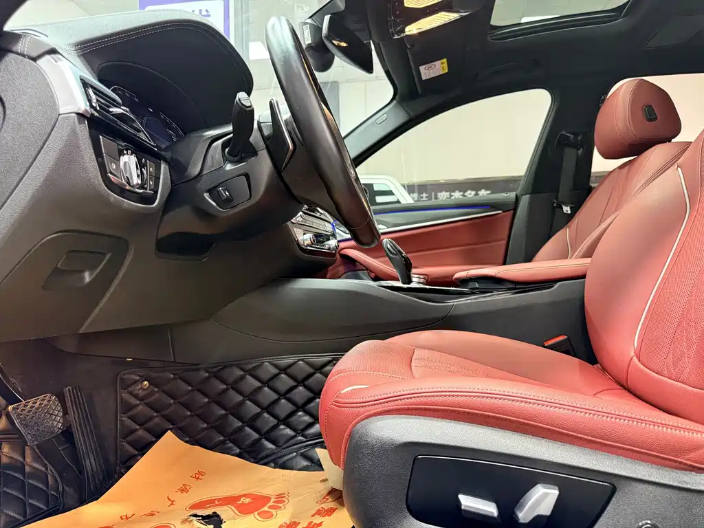 BMW 5 Series — миниатюра 5