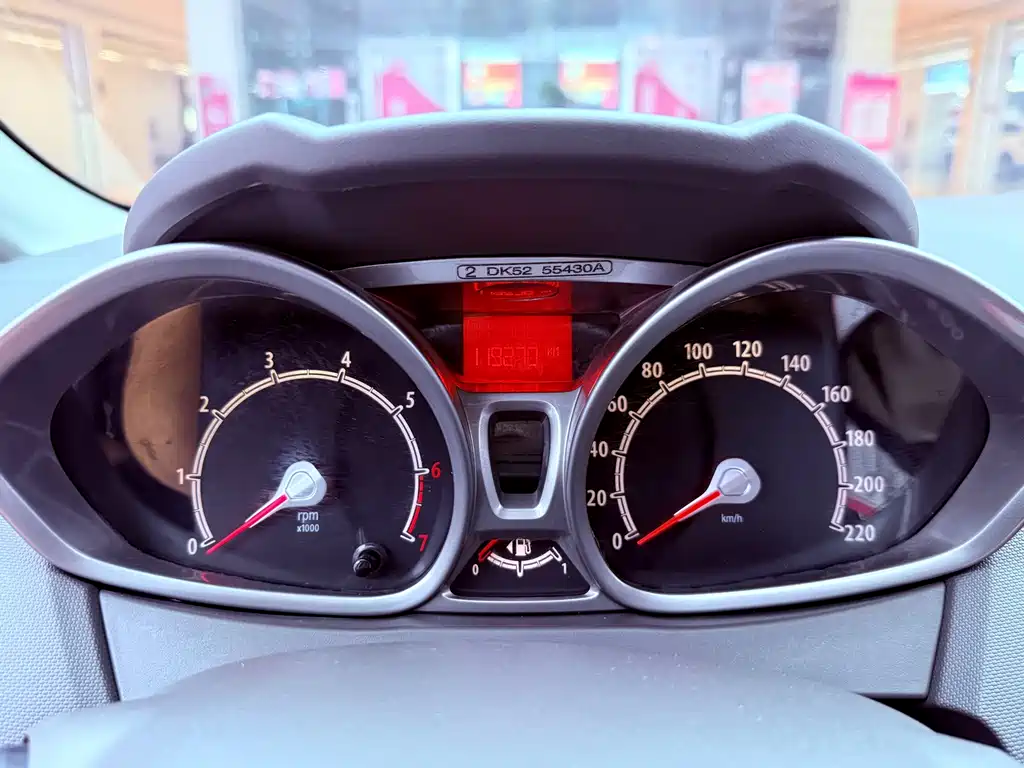 Ford Fiesta Hatchback 1.5L Auto Dynamic Limited Edition, фото 11