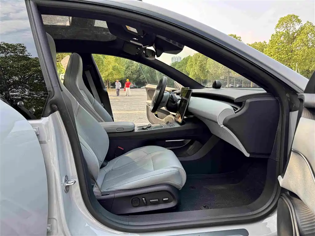 NIO ET5T — миниатюра 24