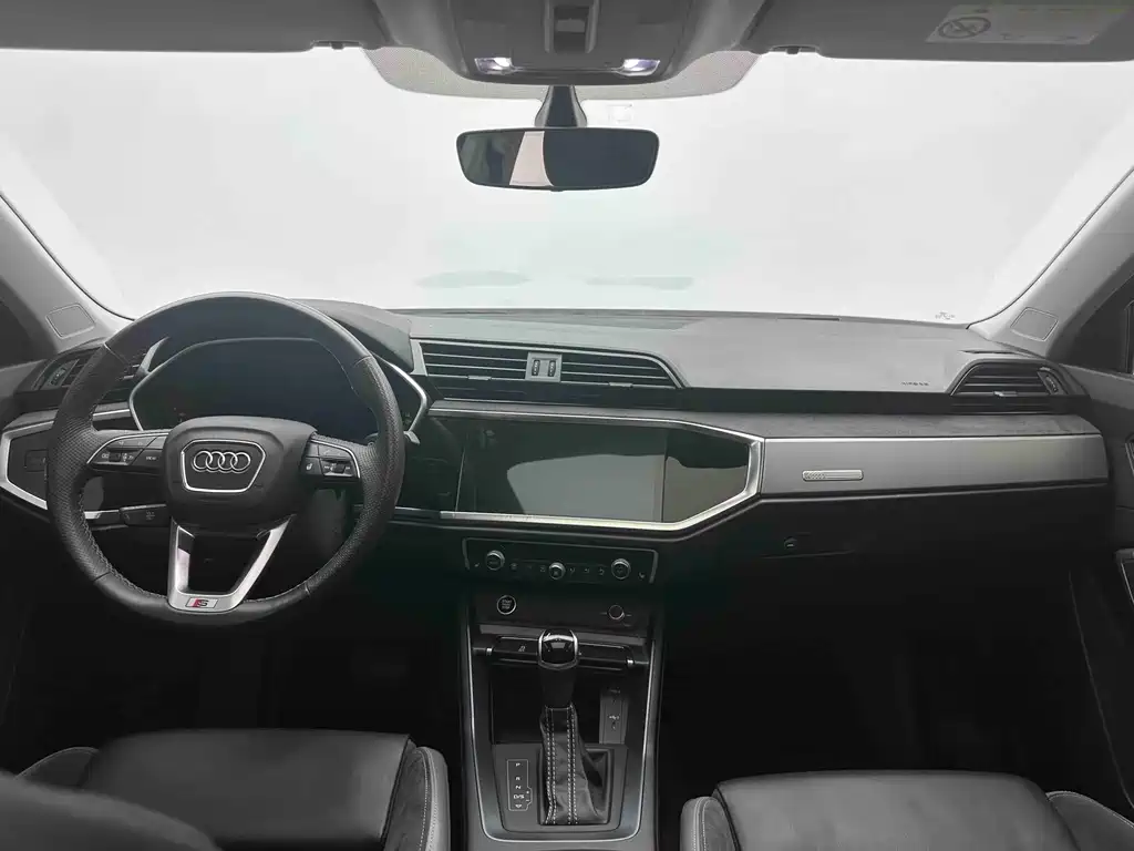 Audi Q3 Sportback — миниатюра 15