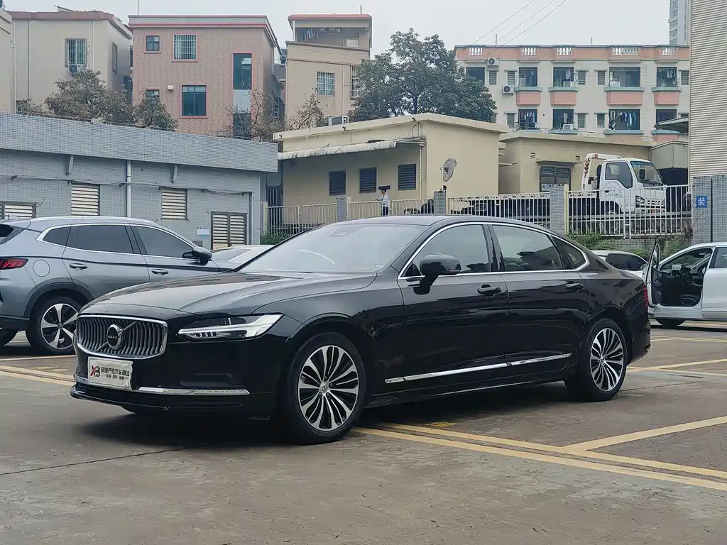 Volvo S90 2024