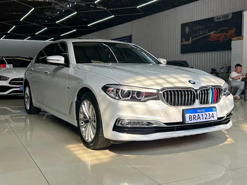 BMW 5 Series — миниатюра 3