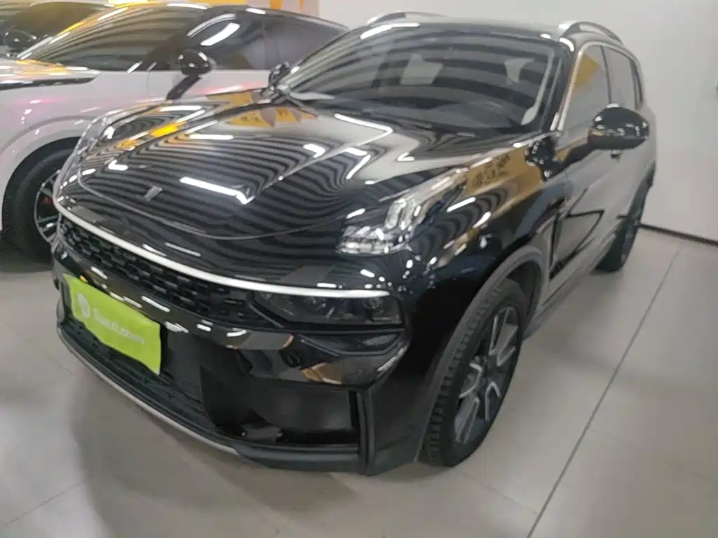 Lynk & Co 01