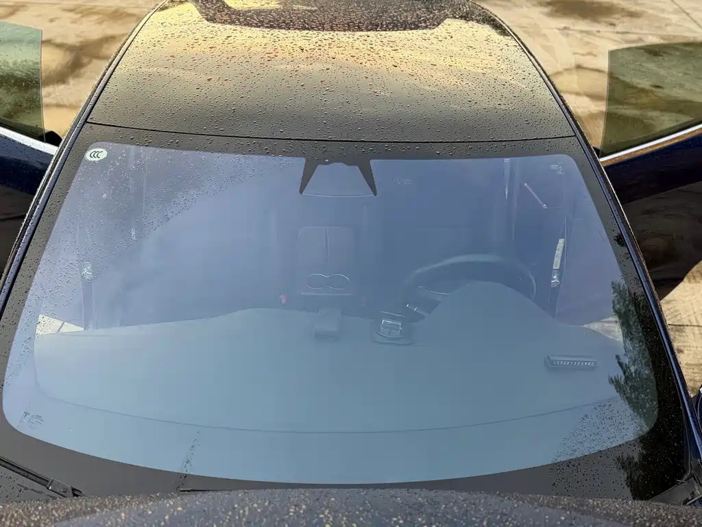 Tesla Model S — миниатюра 17