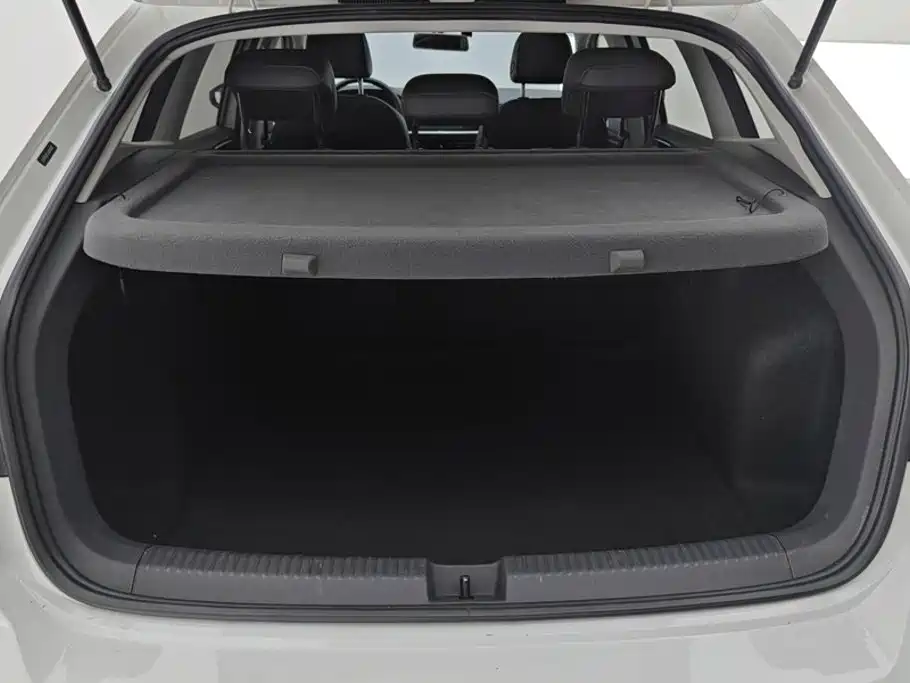 Volkswagen Lavida — миниатюра 4