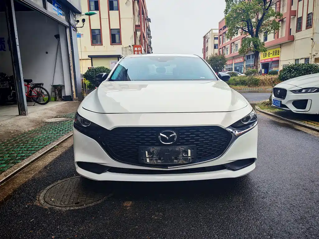 MAZDA 3 ANGKESAILA