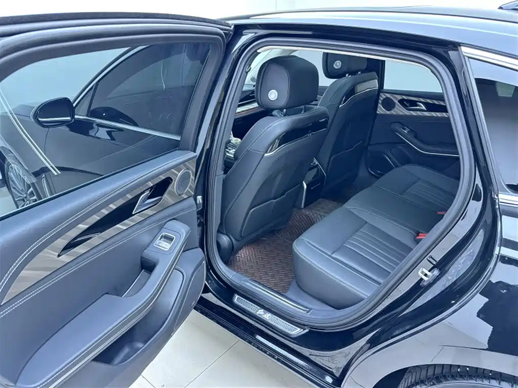 Hongqi H9 2022 2.0T