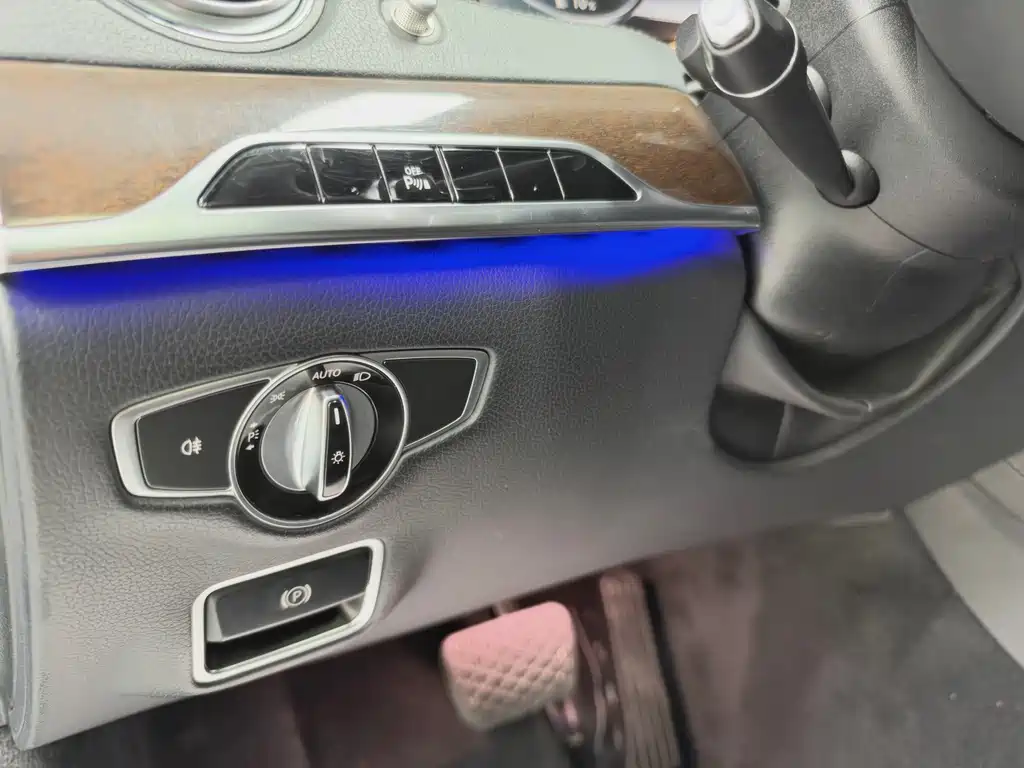 Mercedes-Benz S-Class — миниатюра 6
