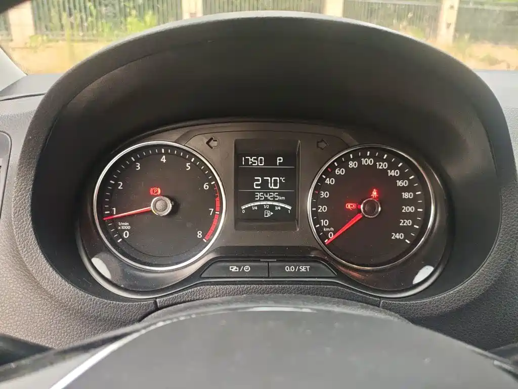 Volkswagen Polo — миниатюра 7