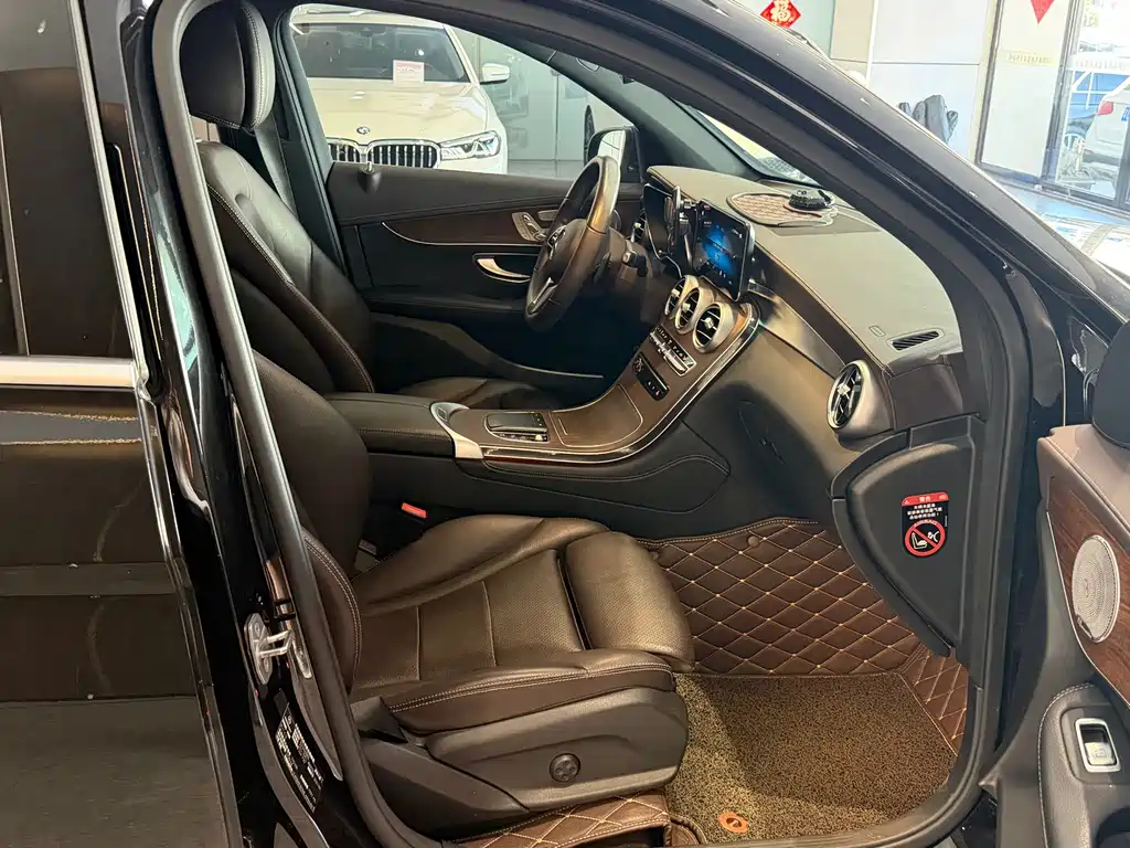 Mercedes-Benz GLC — миниатюра 10