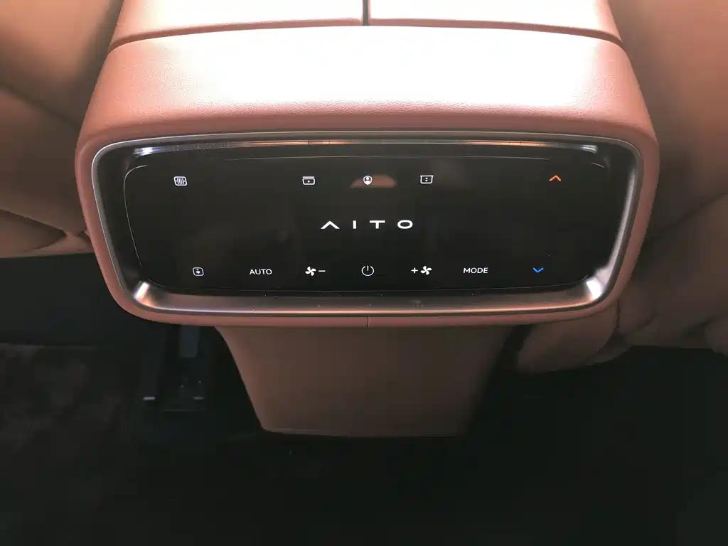 AITO AITO M9 — миниатюра 13