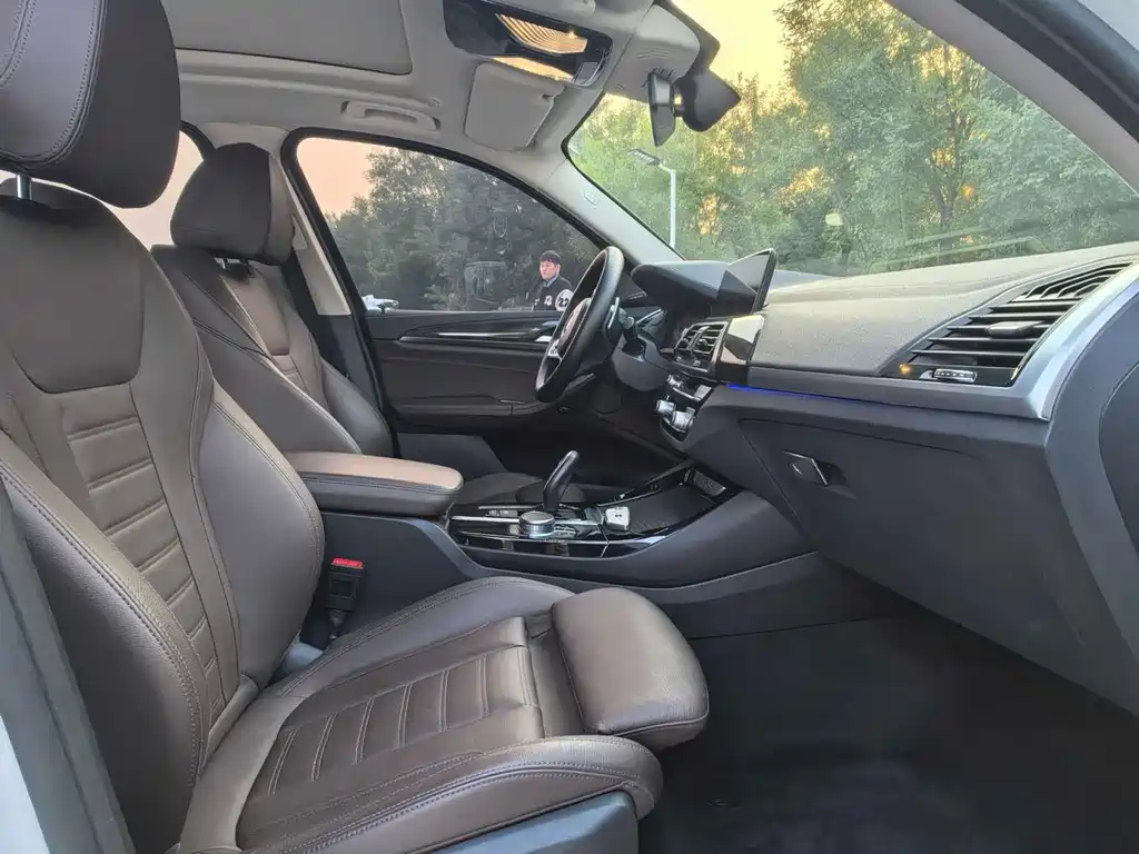 BMW X3 — миниатюра 12