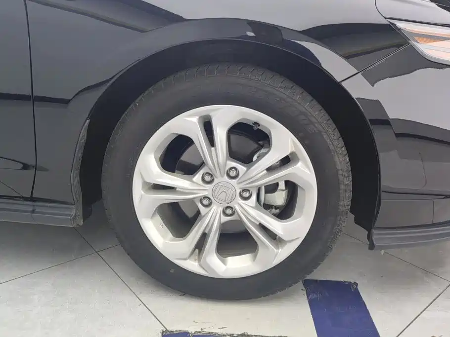 Honda Accord — миниатюра 6