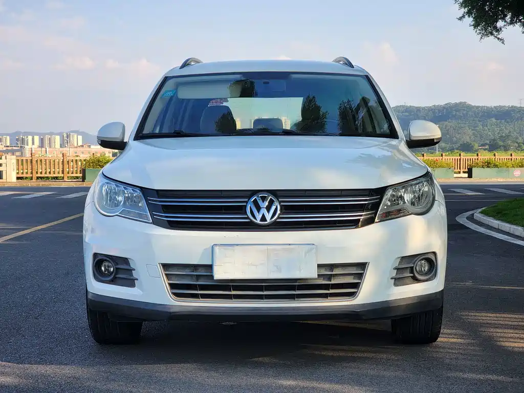 Volkswagen Tiguan — миниатюра 2