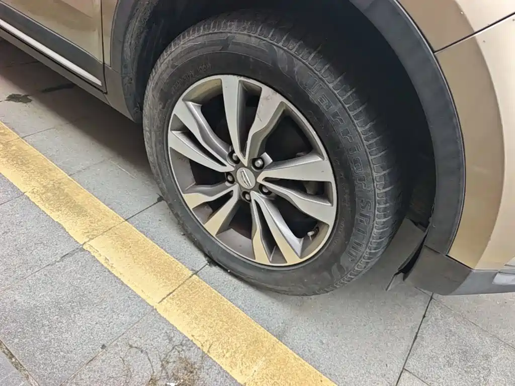 Geely Boyue — миниатюра 12