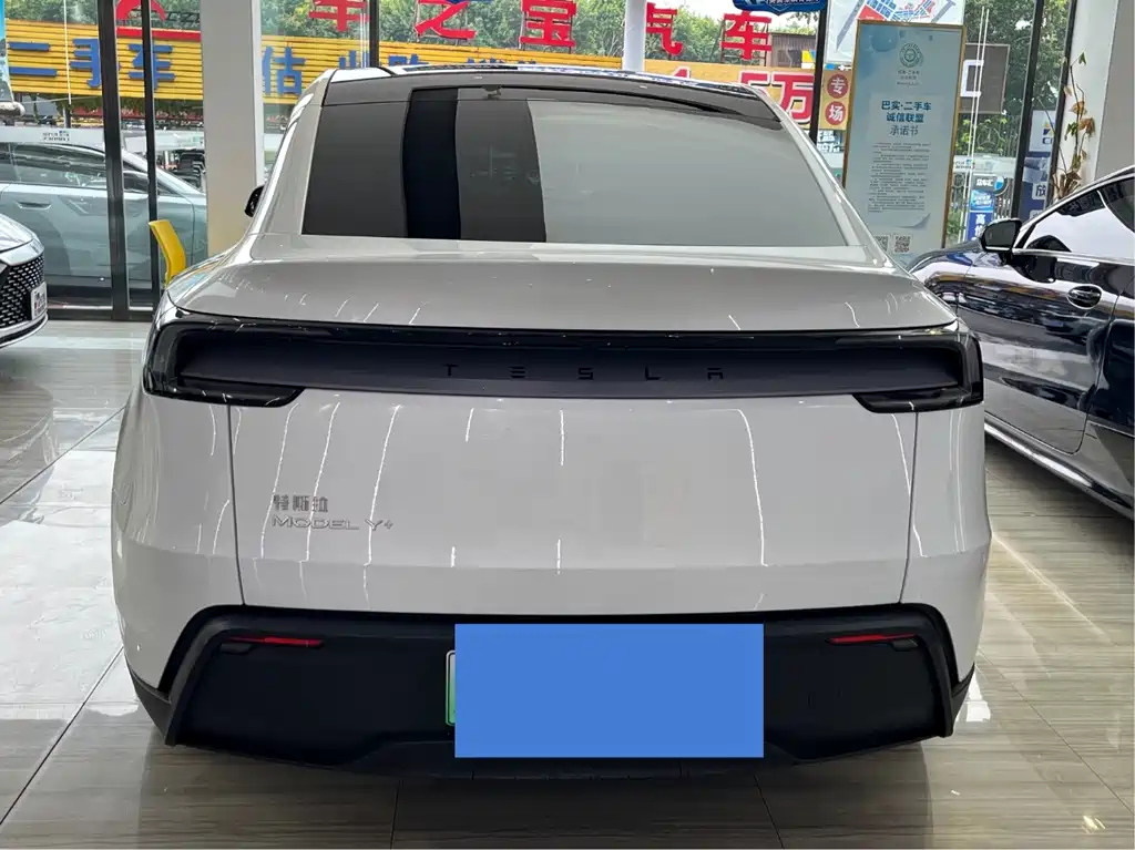Tesla Model Y — фотографии объявления, Фото 11