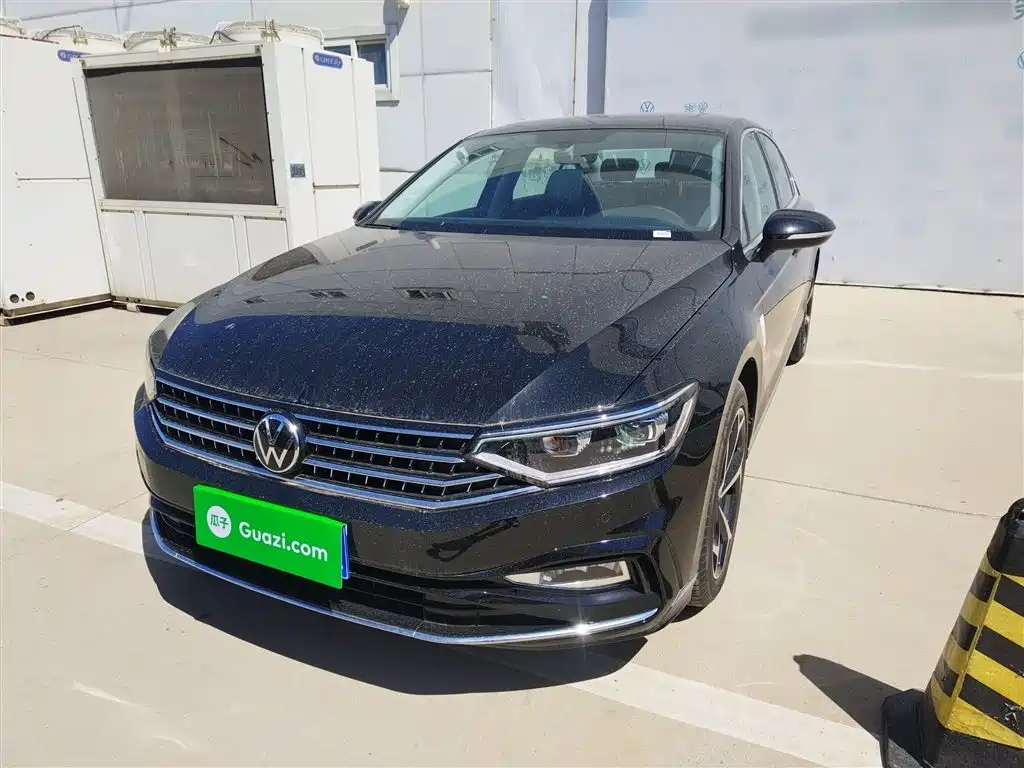 Volkswagen Magotan 2025