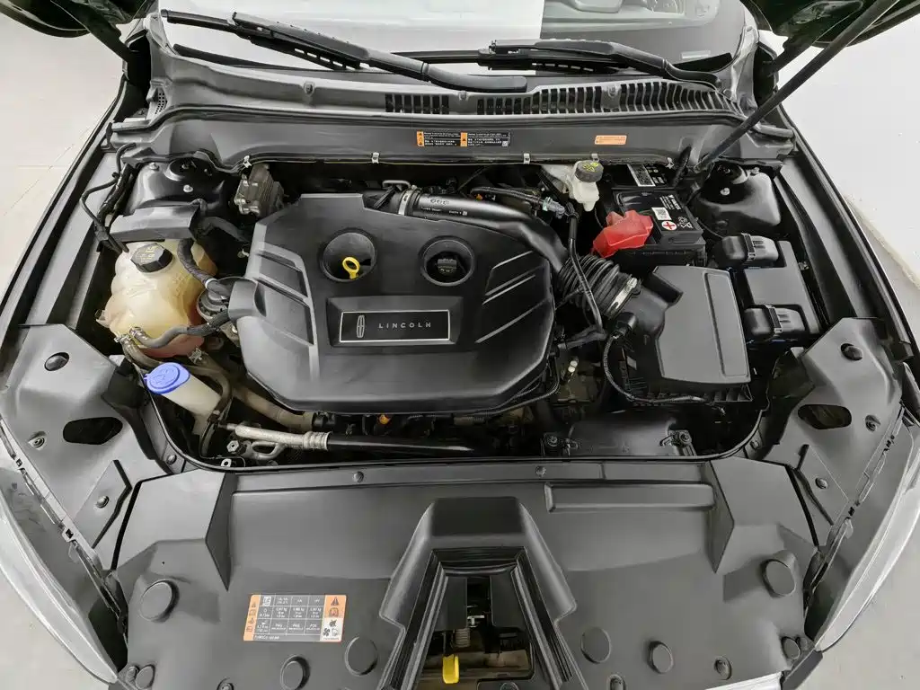 Lincoln MKZ — миниатюра 6