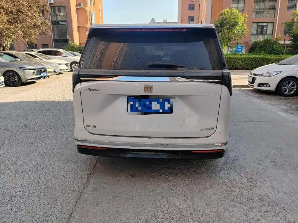 Buick GL8 — миниатюра 5