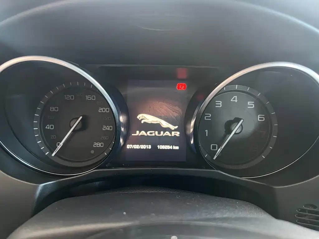 Jaguar XE — миниатюра 4