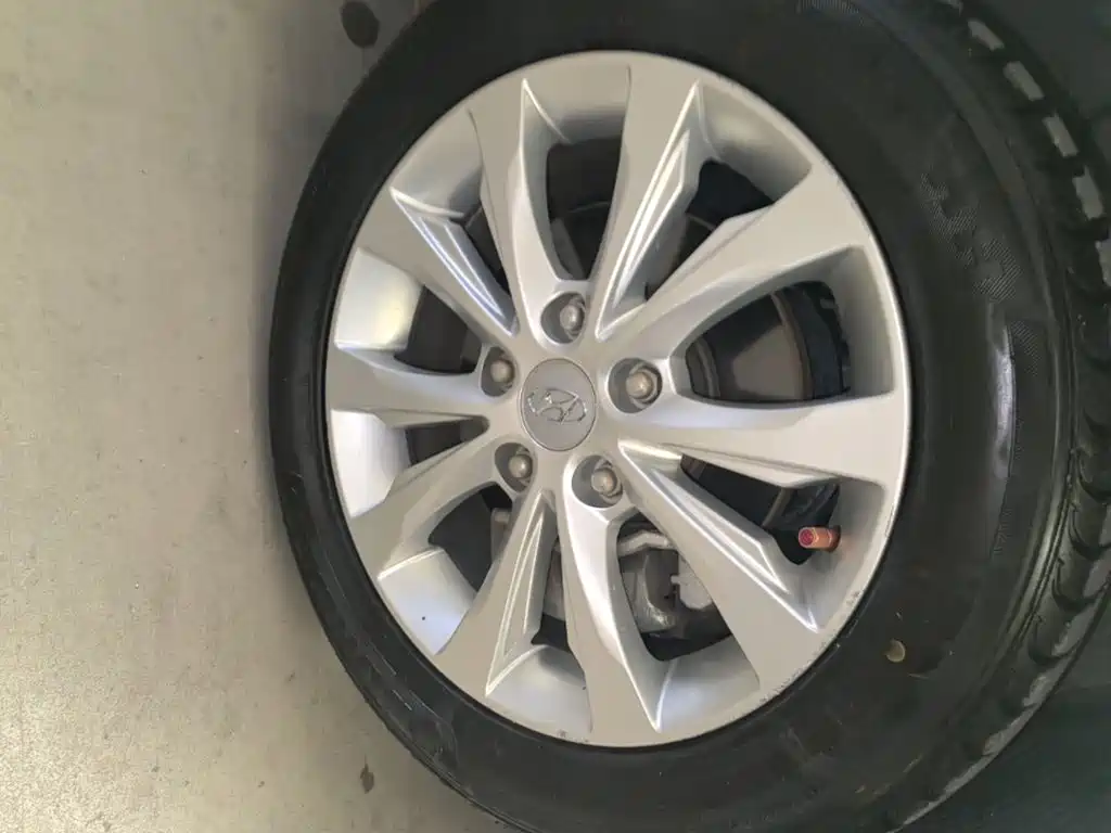 Hyundai Elantra Langdong — миниатюра 23