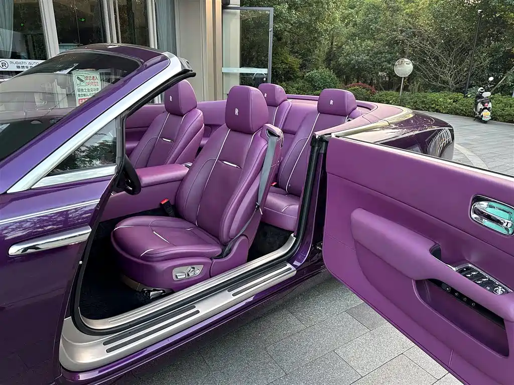 Rolls-Royce Dawn — миниатюра 17