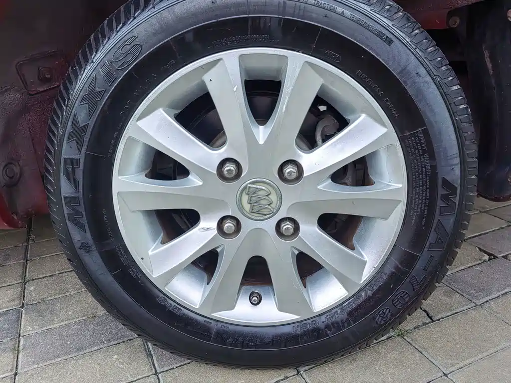 Buick Excelle — миниатюра 17