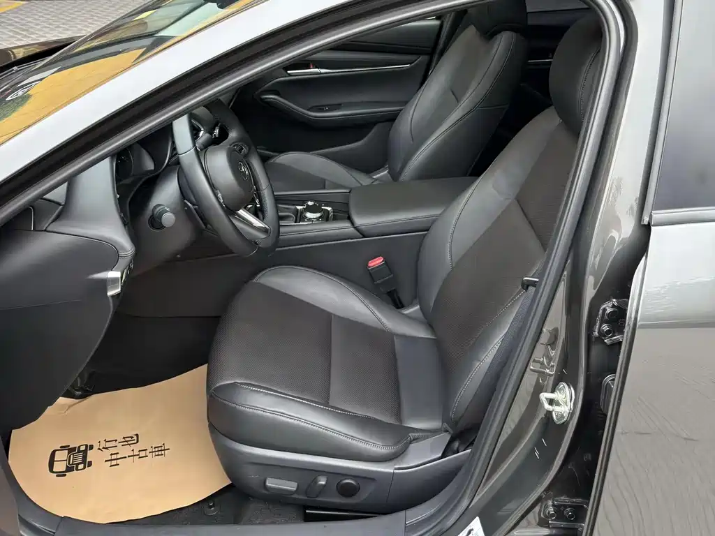 Mazda 3 Axela — миниатюра 9